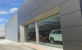 Concesionario Fachada Alucobond