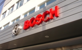 Letra corpórea de acrílico BOSCH