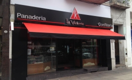 Marquesina con letras corporeas panaderia