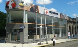 Pisos Alemanes Marquesinas con corpóreos  Iluminación en led      Irigoyen 6500 Lanús